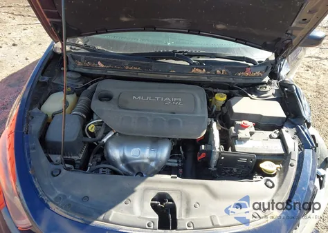 2016 Dodge Dart Sxt z USA, uszkodzony, nr VIN 1C3CDFBBXGD605587